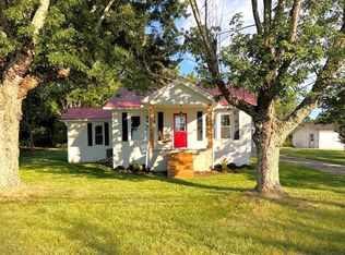 412 Twin Oaks Rd, Livingston, TN 38570
