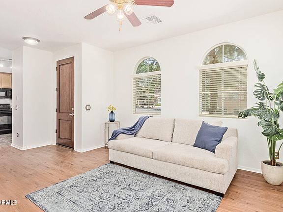 3rd image of 1612 S CHATSWORTH --
