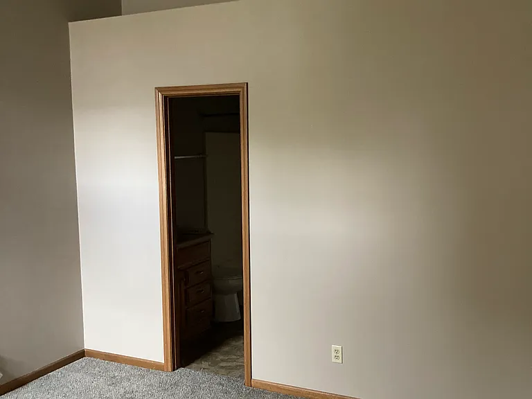 4930 Marigold Ln — Photo 4
