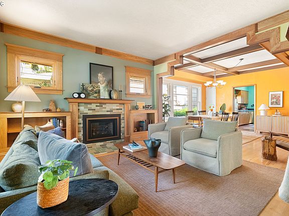 5th image of 2114 SE 31st Ave