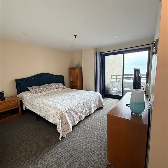 376 Ocean Ave #901 — Photo 9