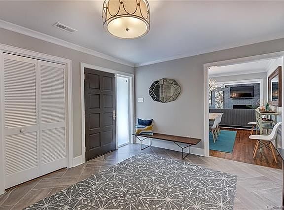 4th image of 813 Wingrave Dr