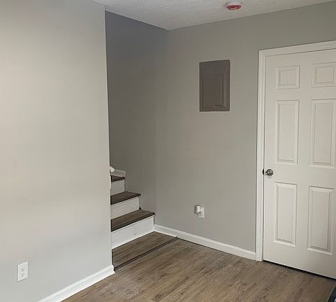 4th image of 213 W Main St #2