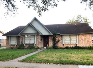 7711 Lacy Hill Dr, Houston, TX 77036