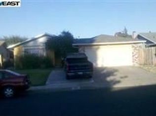 105 Rutherford Dr, Vacaville, CA 95687