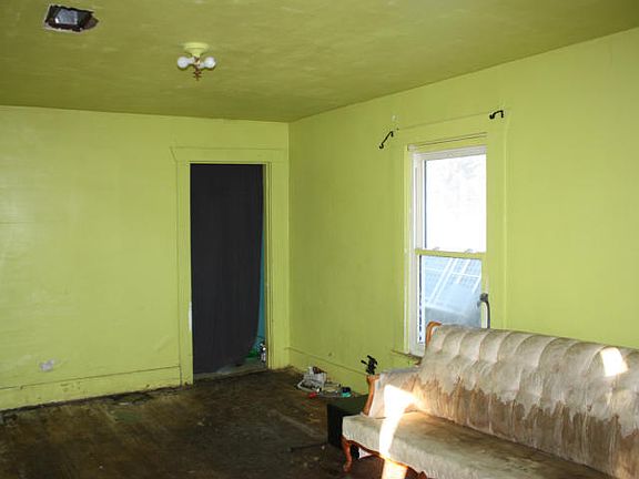 5th image of 713 Fairview Ave