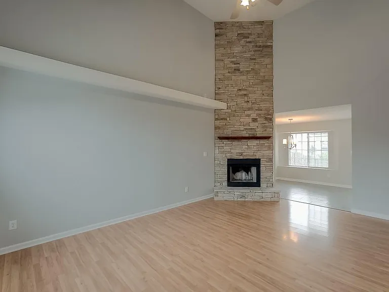1140 Oatlands Park — Photo 9