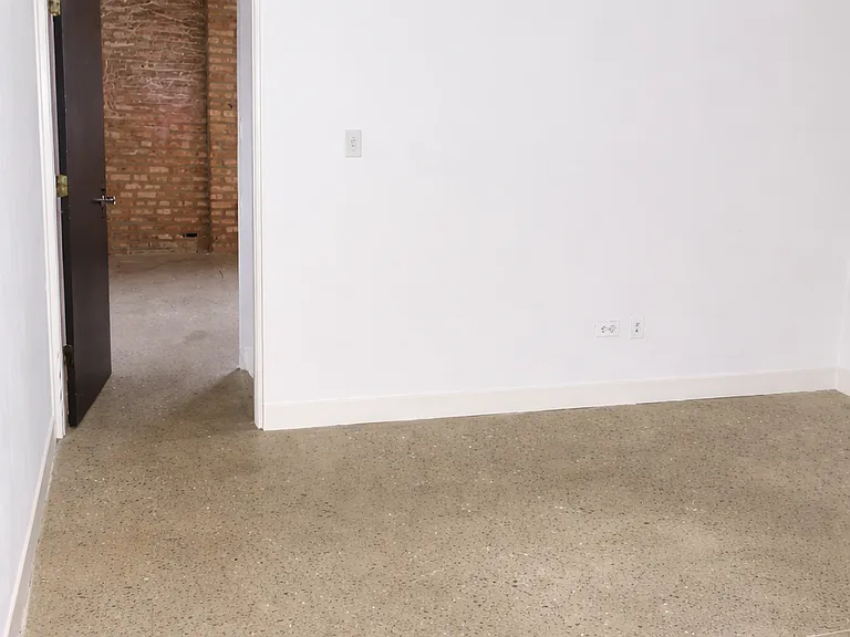1659 W Ogden Ave #2A — Photo 6