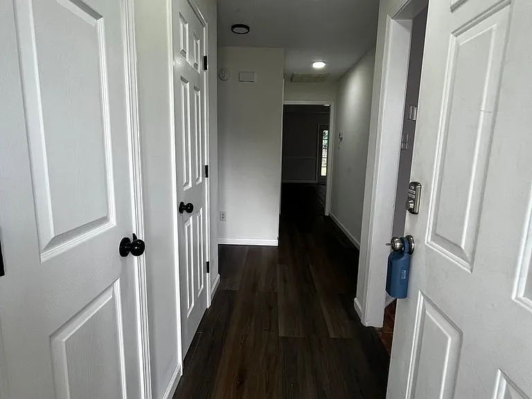 318 Chadwyck Cir — Photo 3