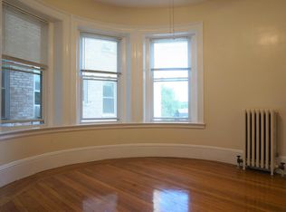1479 Beacon St #7RZ, Brookline, MA 02446