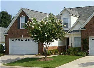1st image of 206 Chadwyck Ct