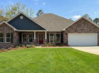 19 Worthington, Hattiesburg, MS 39402