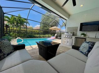 8328 Lucello Ter N, Naples, FL 34114