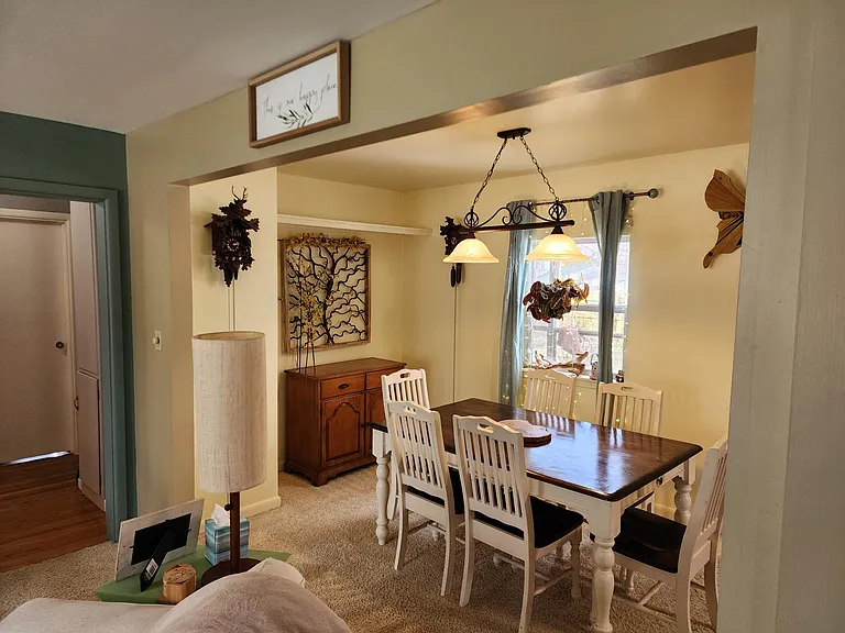 7050 Caroline Ave — Photo 18