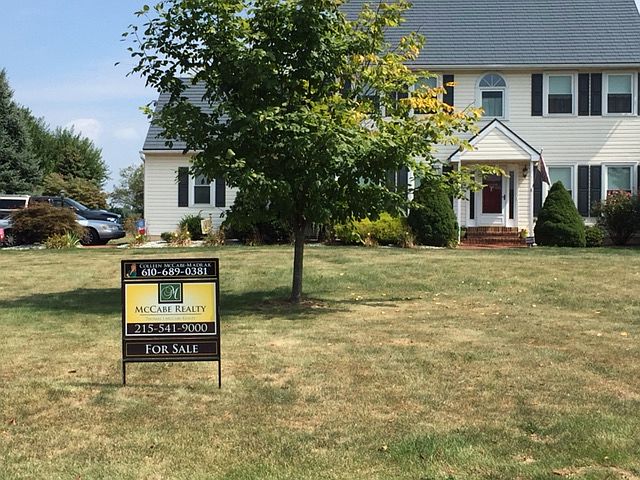 2nd image of 219 Creeks Bend Dr