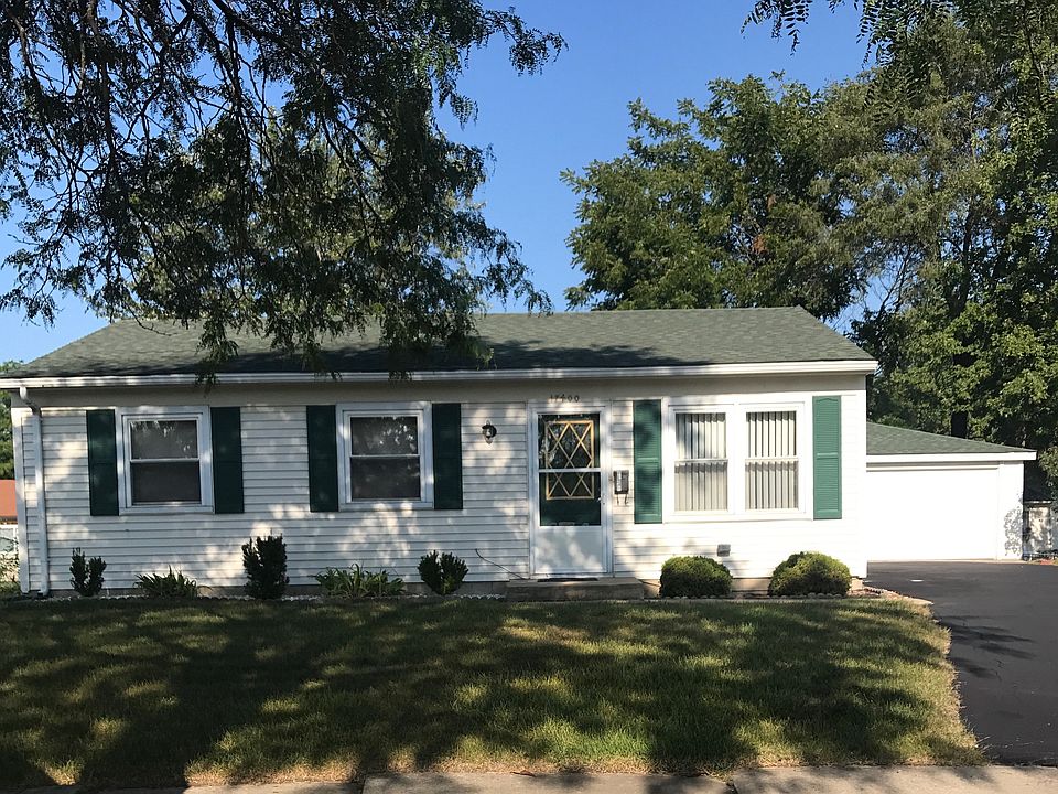 1st image of 17400 Wellington Dr