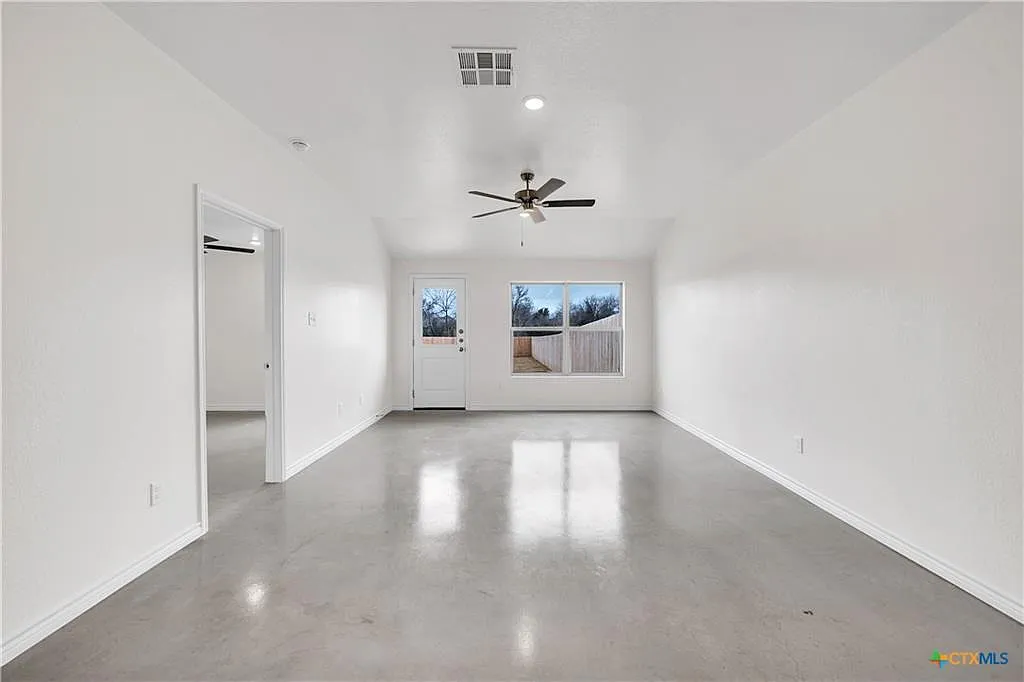 522 Lost Trl, Copperas Cove — Photo 4