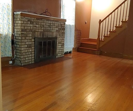 2nd image of 5521 S Komensky Ave