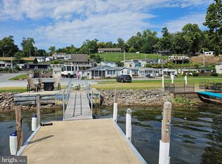 548 Boathouse Rd, Wrightsville, PA 17368