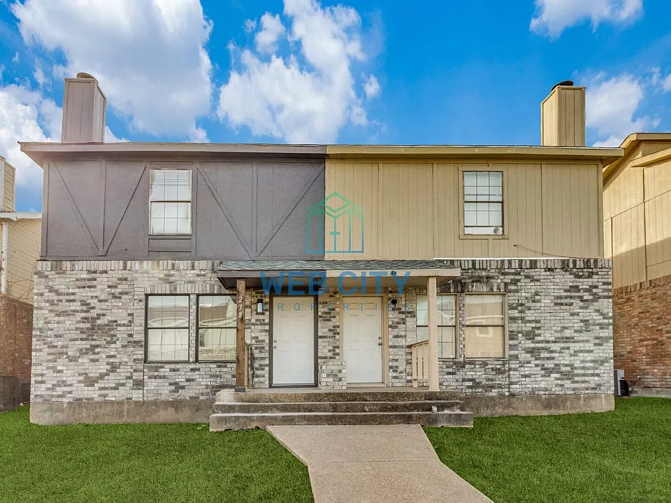 238 Alexandria Dr
