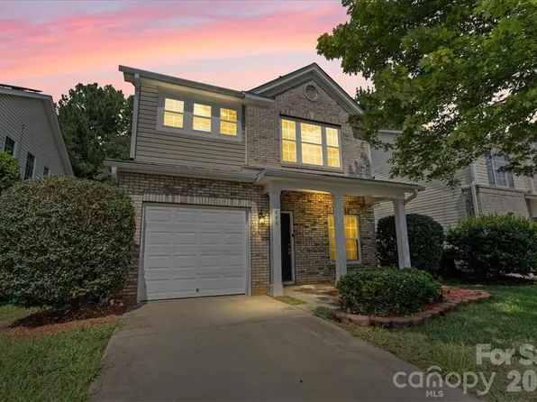 446 Tribune Dr, Charlotte, NC 28214