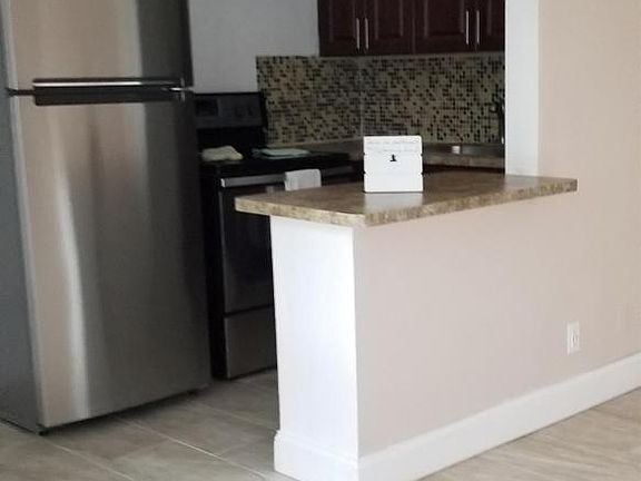 2nd image of 1300 SE 1st St APT 07