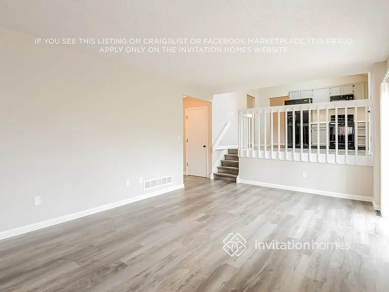 18233 E Berry Dr — Photo 9