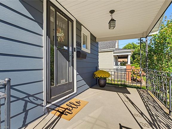 4th image of 206 Craigroyston Rd