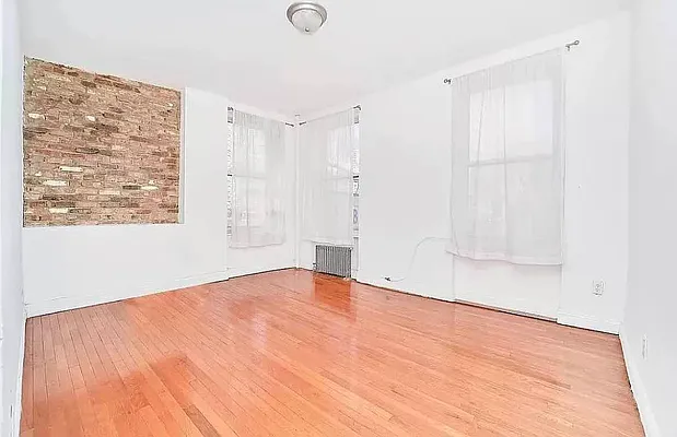 Rented by Compass | media 22