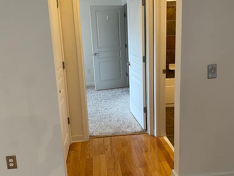 3000 Vanderbilt Pl #320 — Photo 26