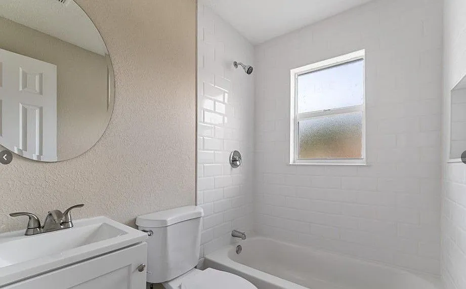 2 bed, 1.0 bath, 585 sqft, $1,300 — Photo 2