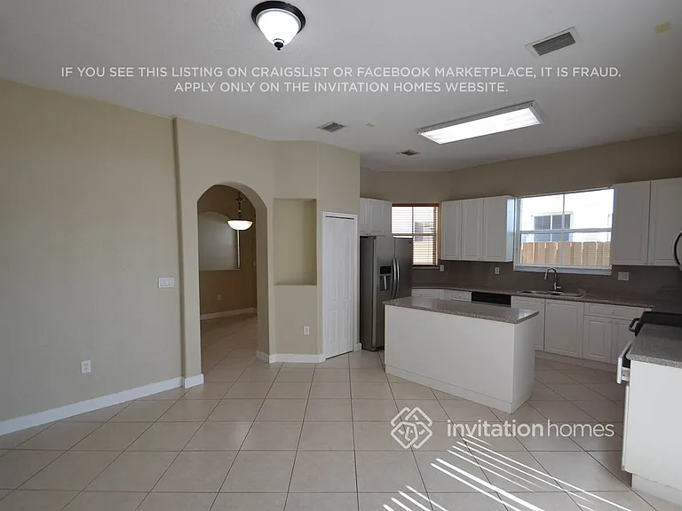 18301 NW 89th Ave — Photo 6
