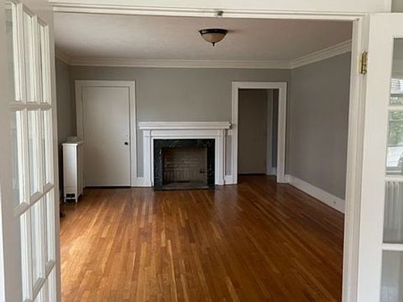 2nd image of 2646 N Moreland Blvd APT 5