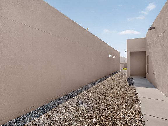 4th image of 1429 Tierra Verde Loop NW