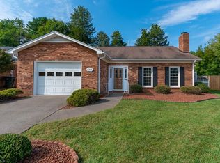 4212 Club Pointe Ct, Winston Salem, NC 27104