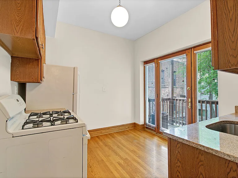 3600 N Hermitage Ave #2 — Photo 9