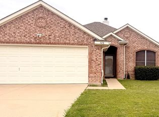 328 Marshall Creek Rd, Roanoke, TX 76262