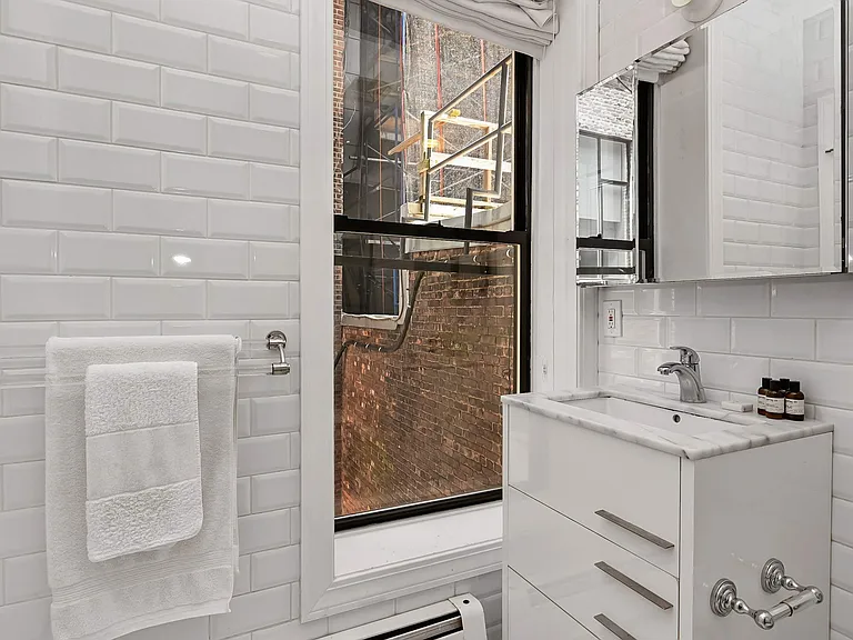 146 Reade St #3 — Photo 35