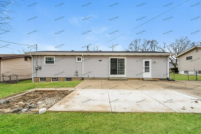 1200 Acredale Dr — Photo 12
