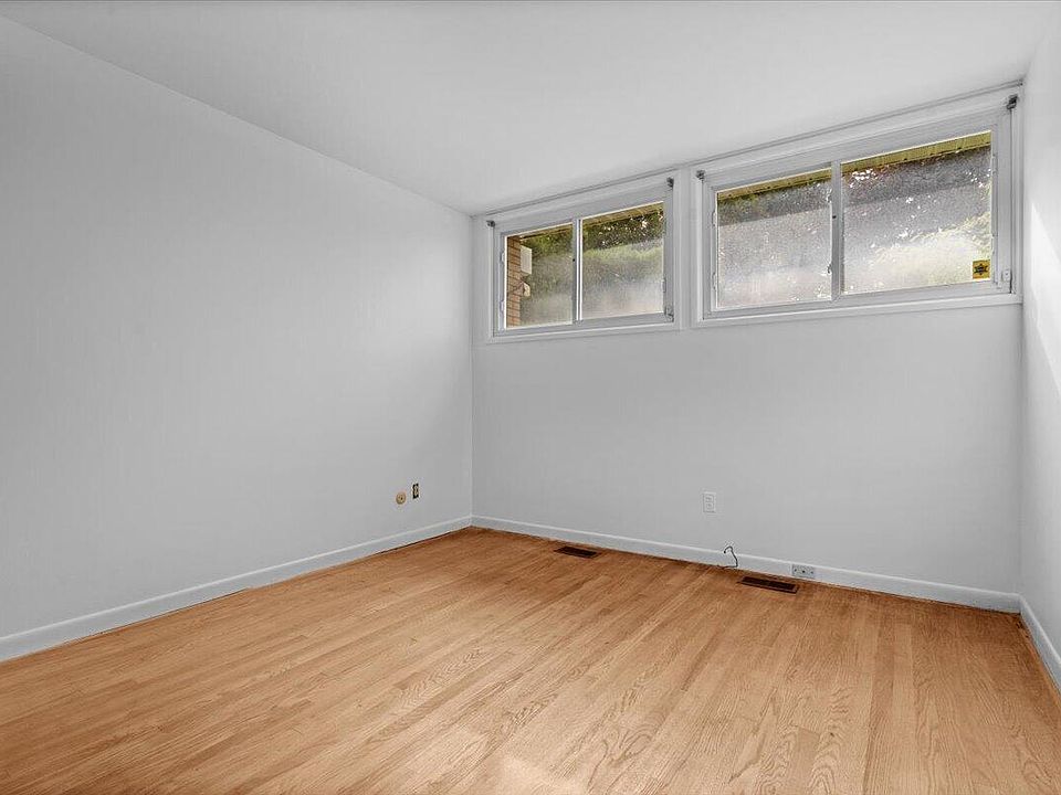 1551 Chateaufort Pl, photo 18