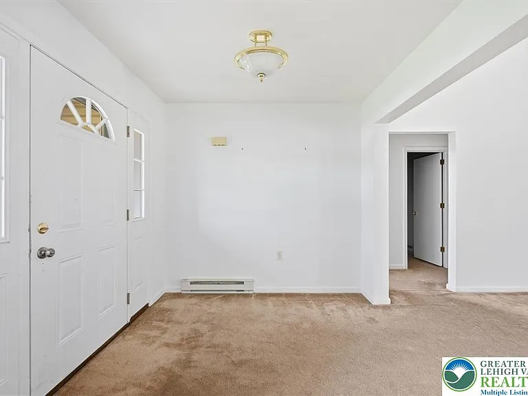 86 Northpark Dr E — Photo 9