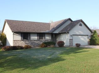 1906 Pinecrest Ave, Holmen, WI 54636