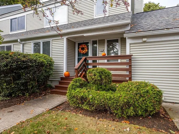 27 Stone Ridge Rd Unit 27, Franklin, MA 02038