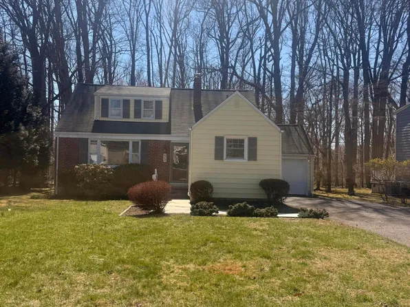 53 Little Silver Pkwy, Little Silver, NJ 07739