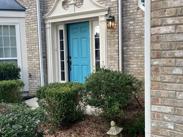 7597 Cole Ln, Atlanta, GA 30349