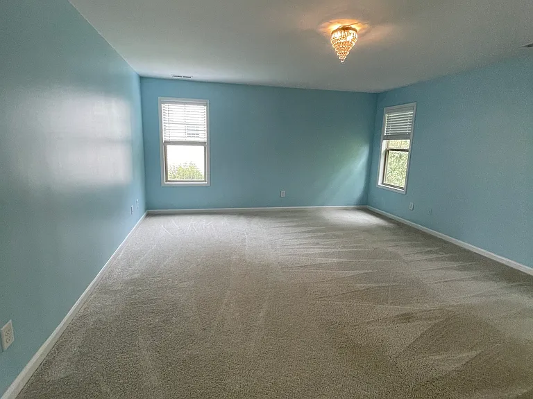 119 Gathering Pl — Photo 19
