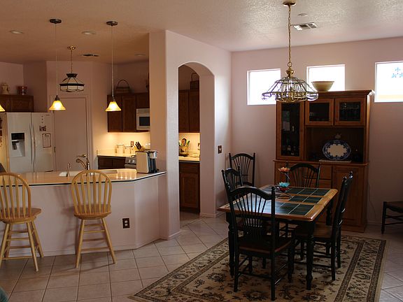 DINING/KITCHEN