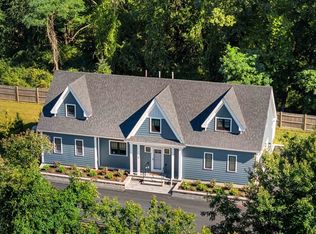 24 Primrose Ln #24, Ipswich, MA 01938