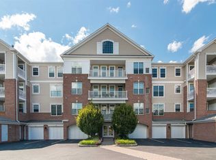 422 Regency Dr, Fishkill, NY 12524