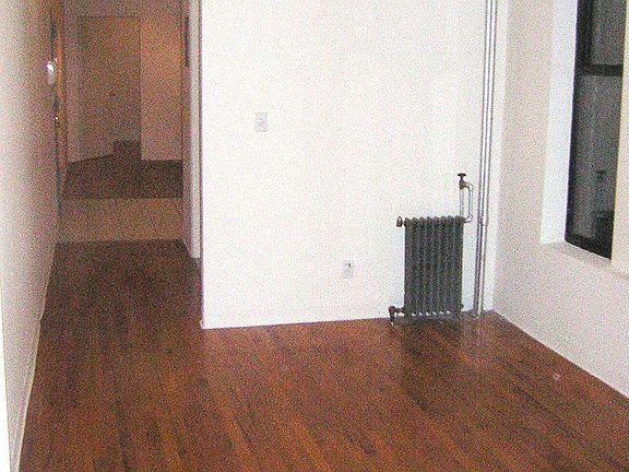 3rd image of 230 W 95th St APT 34